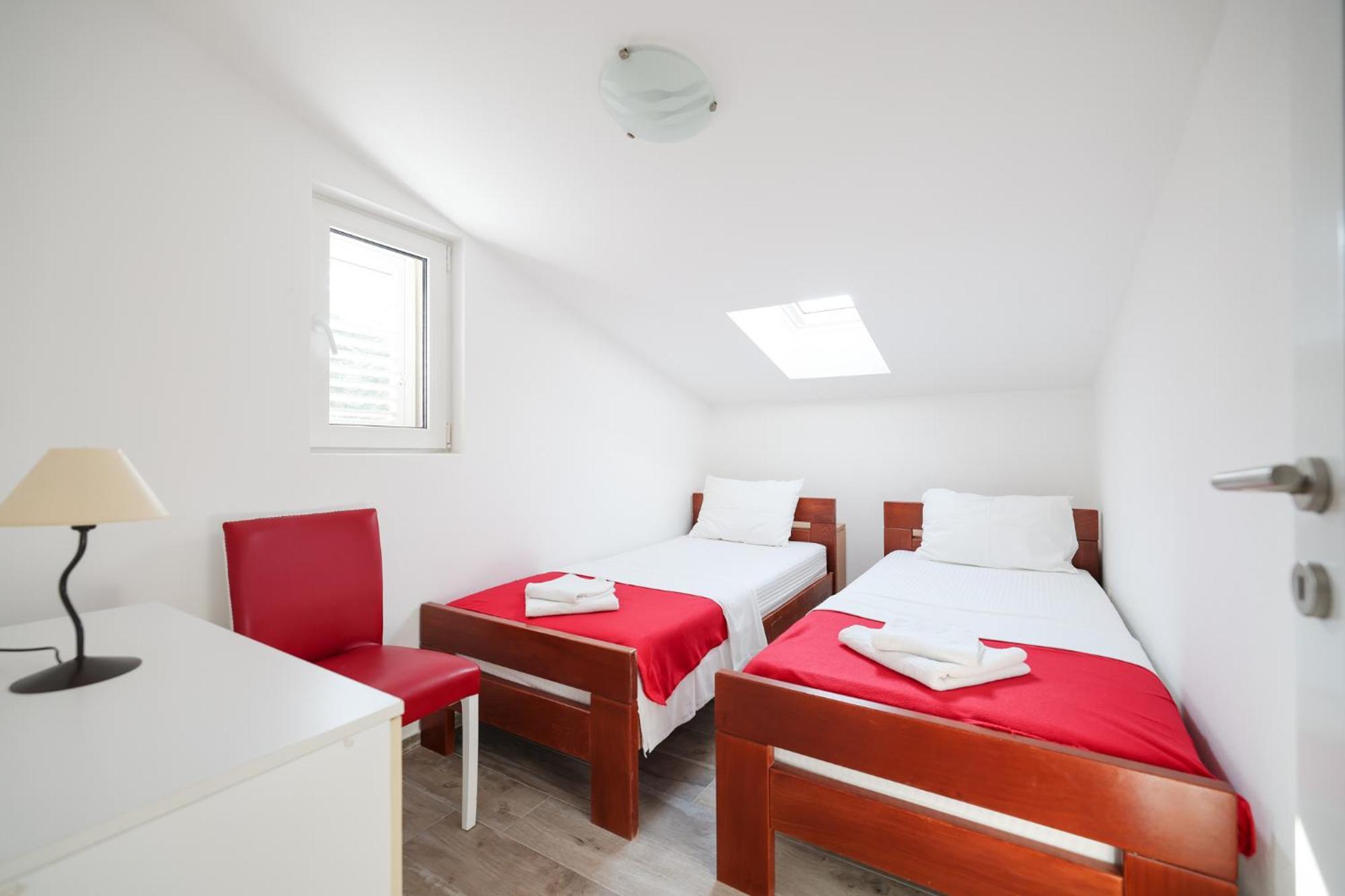 Rooms Malic 돈제페트레케인 객실 사진